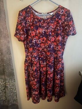 LuLaRoe Short-Sleeve Floral Mini Dress in Red and Purple 3X